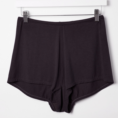Cosy Charlotte shorts in black TENCEL™ Modal, alternate view