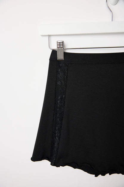 Cuurve Sweet Sienna shorts with ruffle hem detail, flat lay
