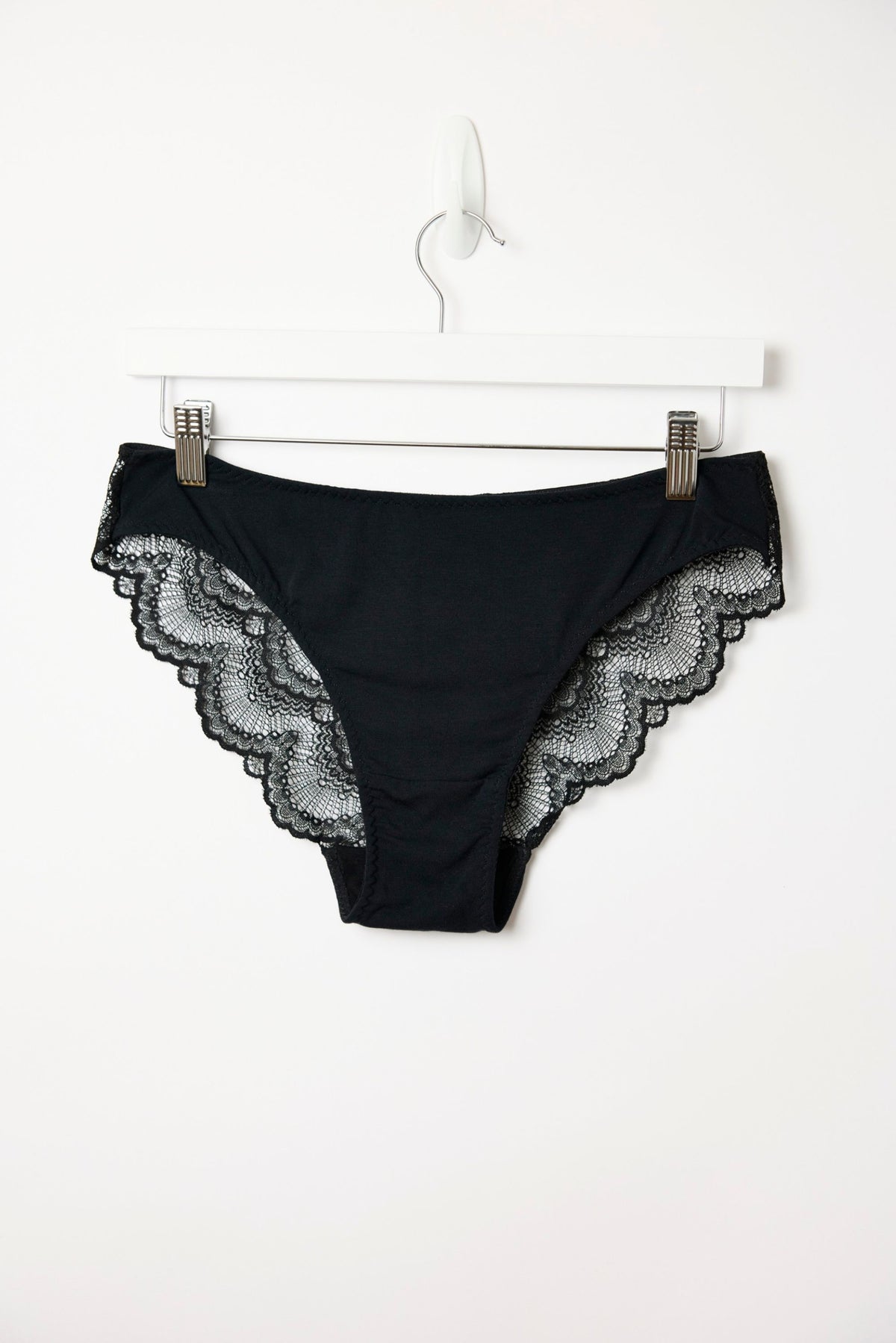 Sleek Sophie low-rise brief in Black TENCEL™ Modal, photo 1