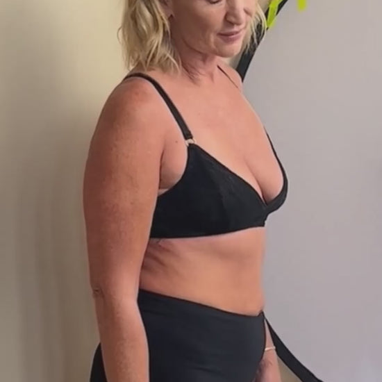 The Structured Selena wire-free lace bra in black, video