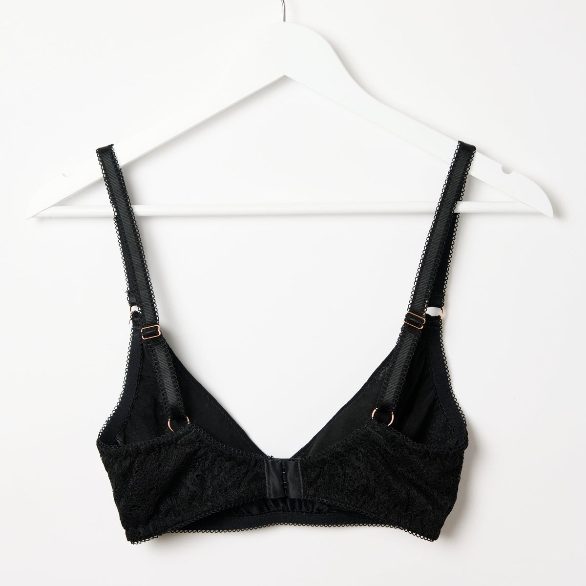 The Structured Selena — wire-free lace bra in black, product photo 2 of 7