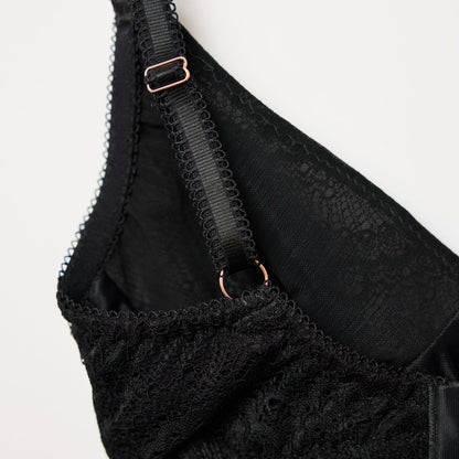 The Structured Selena — wire-free lace bra in black, product photo 4 of 7