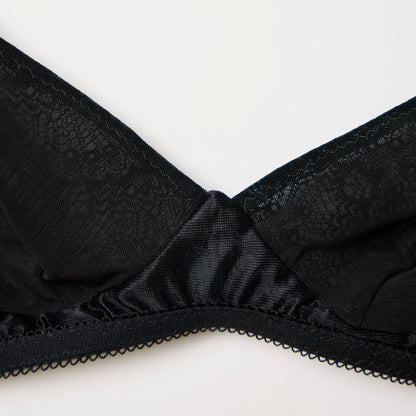The Structured Selena — wire-free lace bra in black, product photo 6 of 7